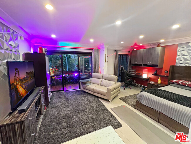 Building Photo - 950 Kings Rd Unit 268 Rental