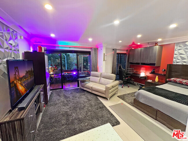 Building Photo - 950 Kings Rd Unit 268 Rental