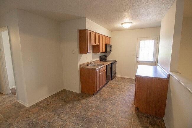 Photo - 210 Wheaton Ct