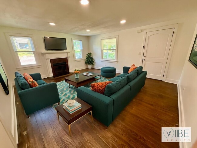 Photo - 3 Bedroom 2 Bath Madison Charmer $1900/Mo