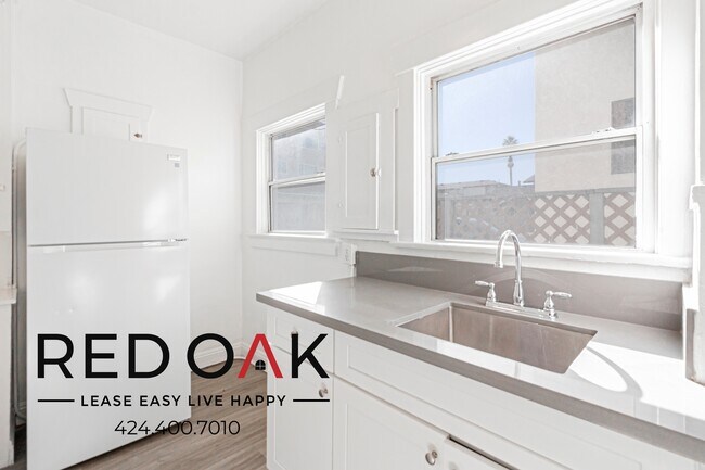 Photo - 527 W 15th St Unit 5