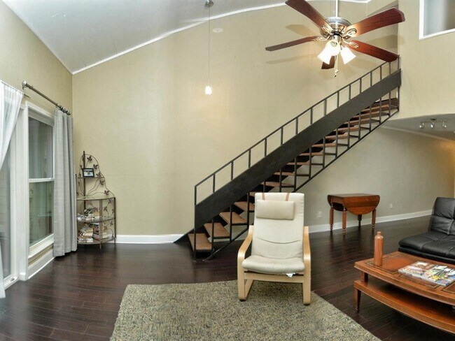 Photo - 1818 S Lakeshore Blvd Unit 34