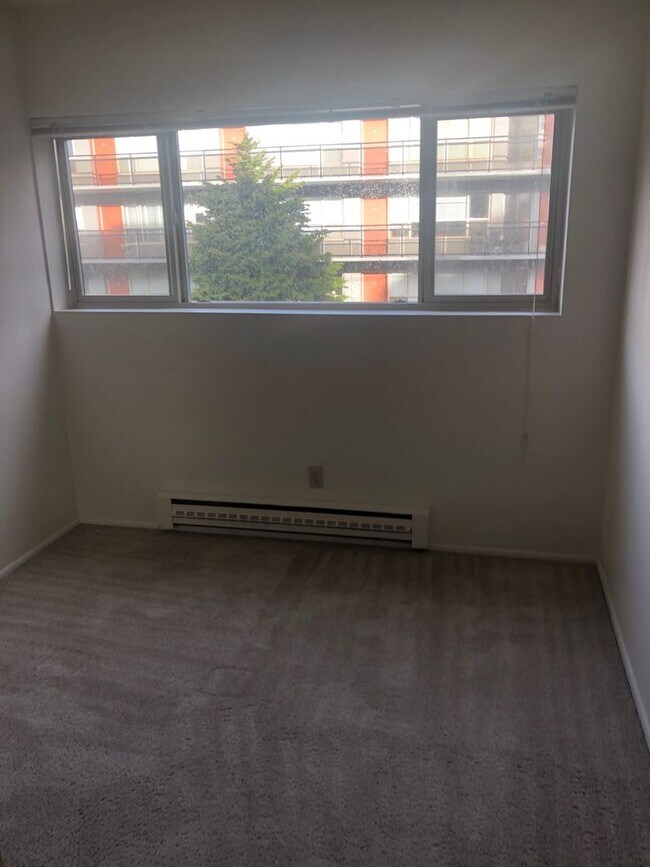 Photo - Camelot Apartments