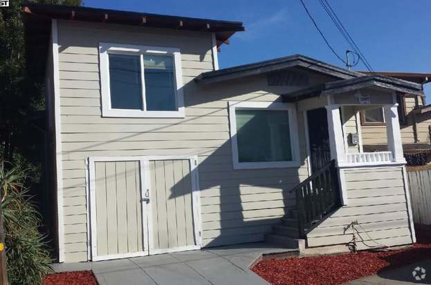 Building Photo - 1907 70th Ave Rental