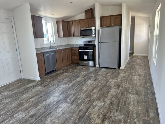 Photo - 1470 Elizabeth St