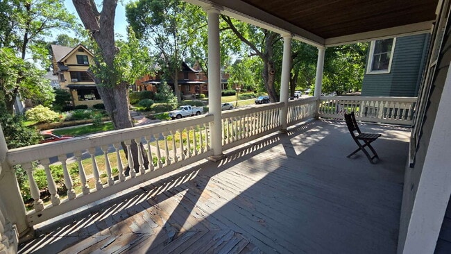 Photo - 3 bed - 1 bath One block from Grand Ave in St. Paul Unit B
