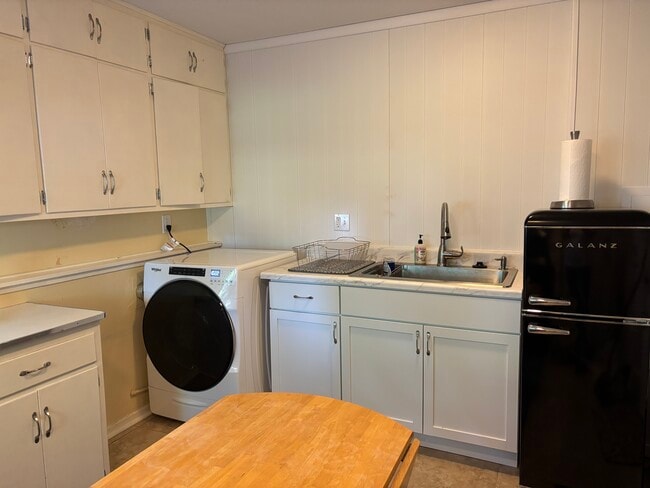 Photo - 1312 6th St SW Unit B