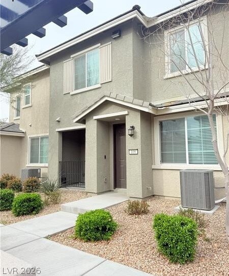 Building Photo - 5730 Sky Pointe Dr Unit 109
