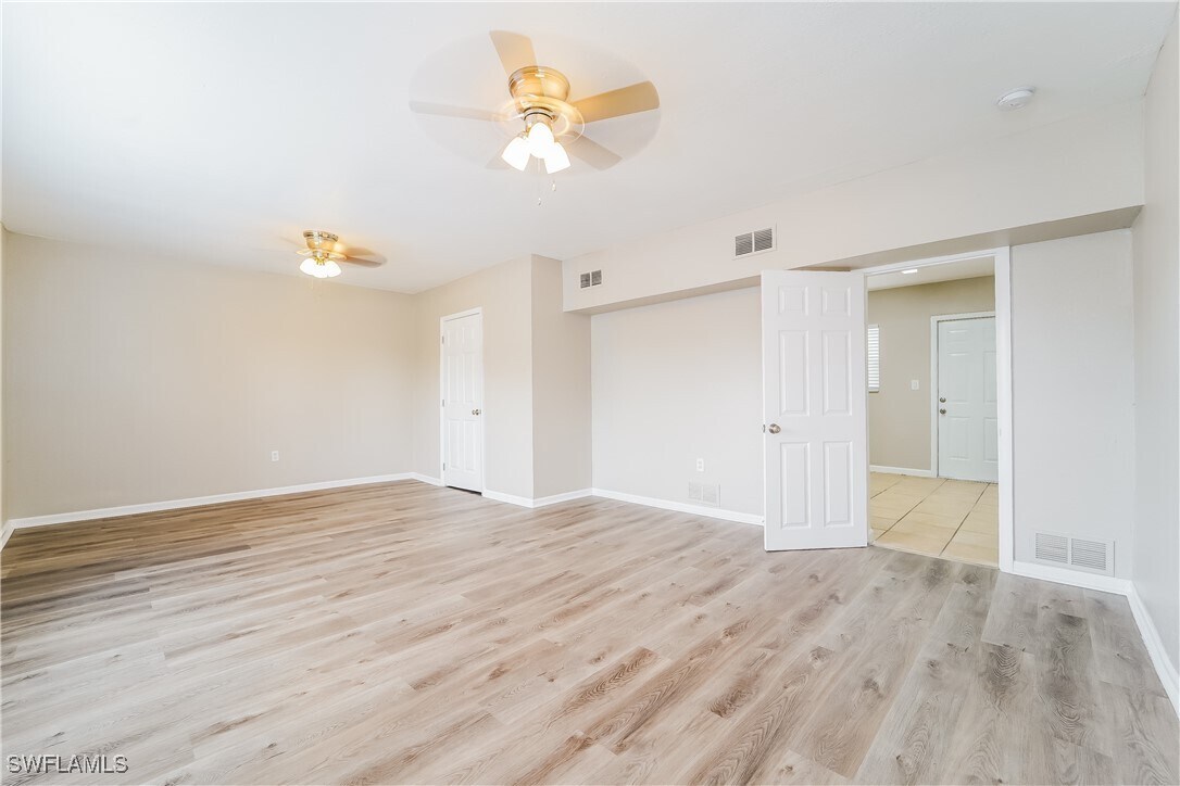 Photo - 700 Suncrest Dr