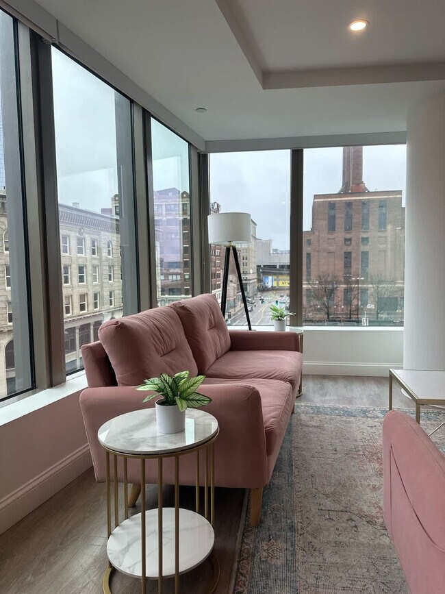 Photo - 677-679-679 Washington St Unit ID1252103P