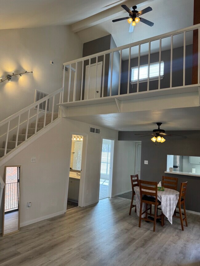 Photo - 3130 Walnut Bend Ln Unit 424