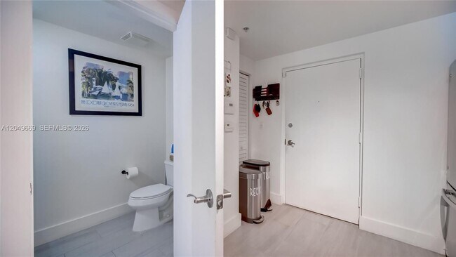 3339 Virginia St Unit 323