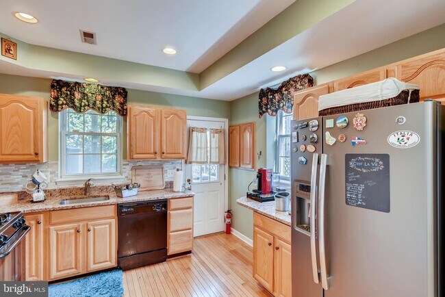 Photo - 819 S Potomac St