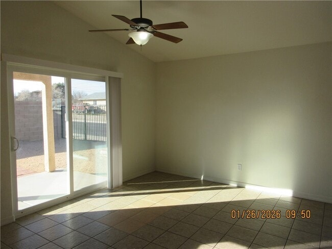 Photo - 2704 Louise Ave