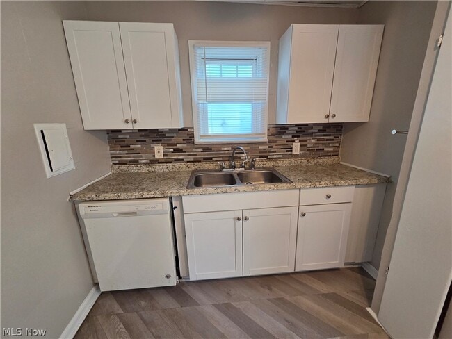 Photo - 994 Yellowstone Rd