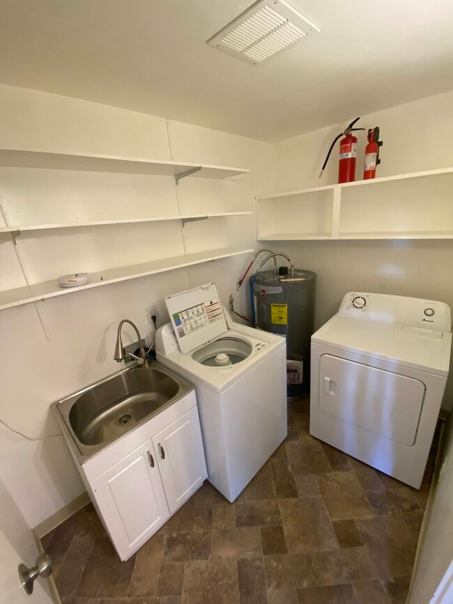 Photo - 13380 SW Farmington Rd