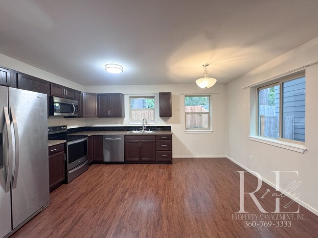 Photo - Comfort Meets Style in This Charming Poulsbo Home on Inspiration Street