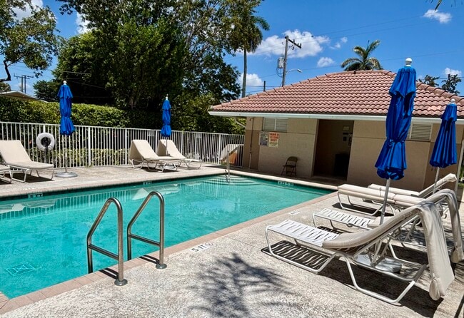 Photo - 4901 Palm Garden Ln