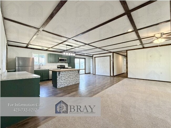 Building Photo - 307 Honeysuckle Dr Unit C
