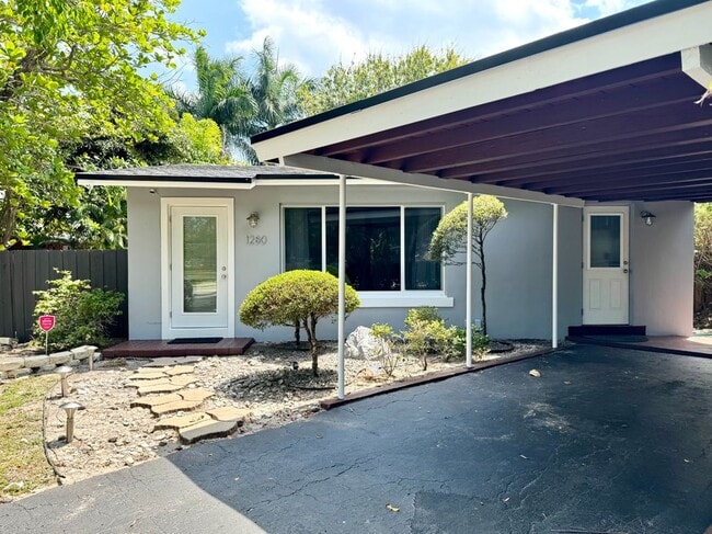Building Photo - 1280 NE 38th St Rental