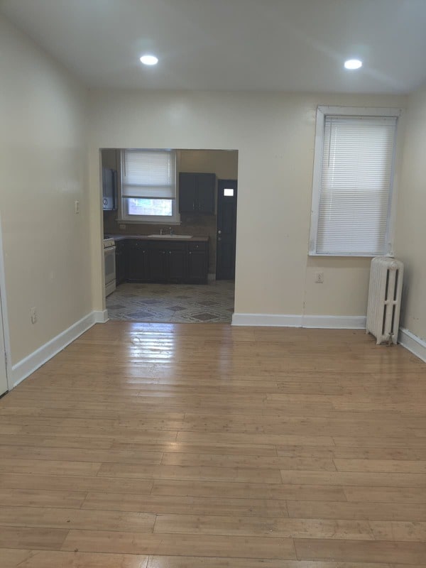 Photo - 4920 N Hutchinson St