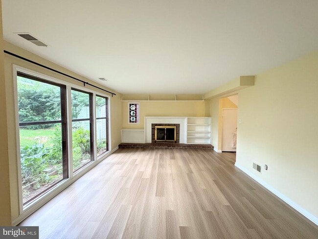 Photo - 6344 12th St N