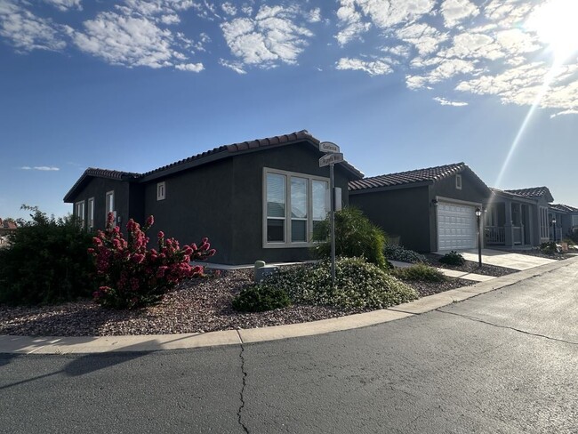 Photo - 3301 S Goldfield Rd