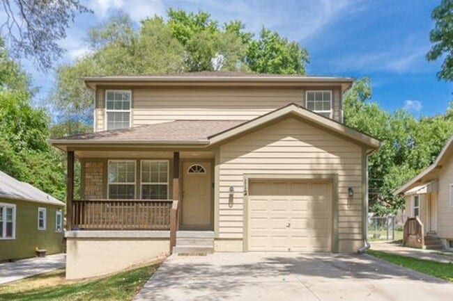 Building Photo - Wonderful 3 bed 2.5 Bath in Waldo! Availab...