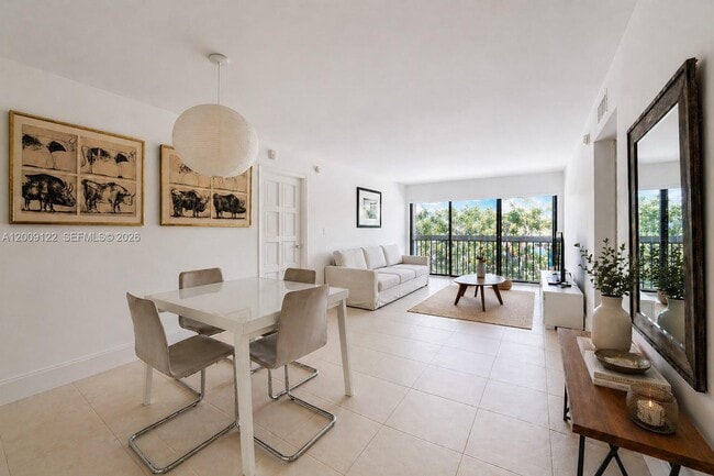 Building Photo - 255 Galen Dr Unit 3E