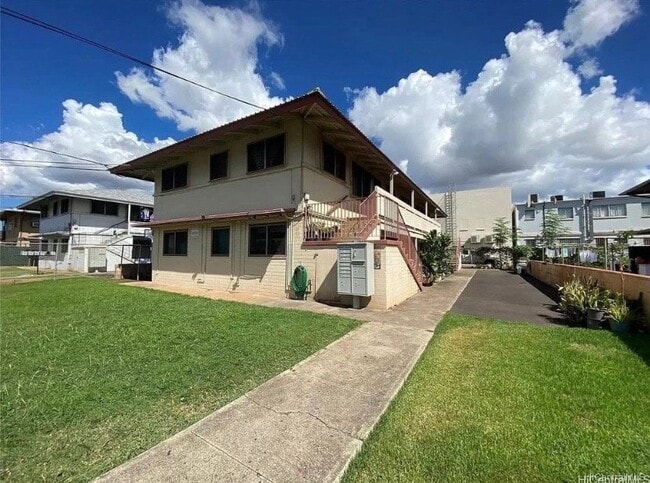 Photo - 94-965-965 Awanei St Unit B