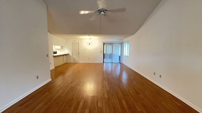 Photo - 3/2 home in Pine Lakes