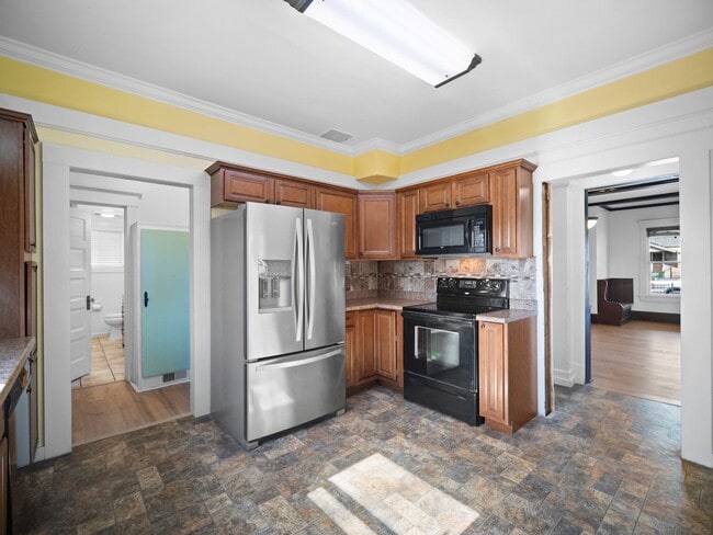 Photo - 4 Bed, 2 Bath Long Term Rental in GU District