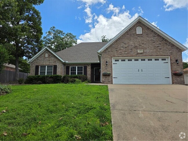 Building Photo - 15 Thackery Ln Rental