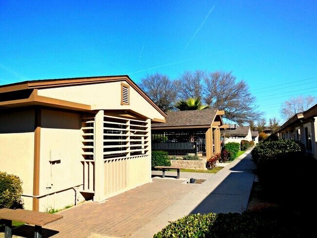 208 W Dakota Ave Unit 208-C