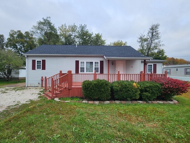 Building Photo - 205 Cedar St