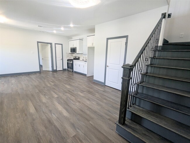 Building Photo - 1028 Francis Dr Unit A Rental