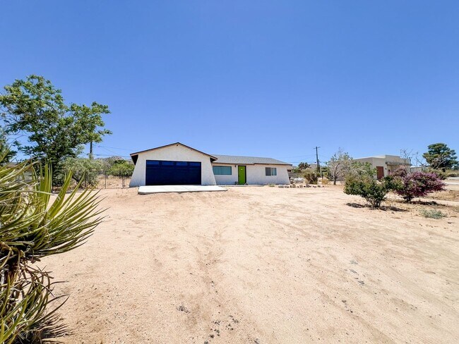 60721 Alta Loma Dr