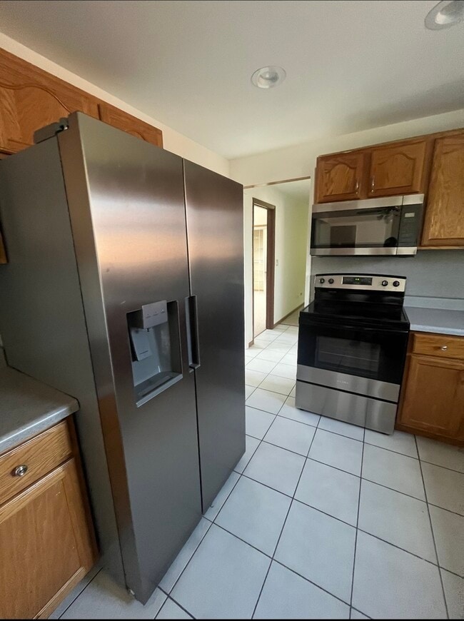 Photo - 21W276 Tee Ln