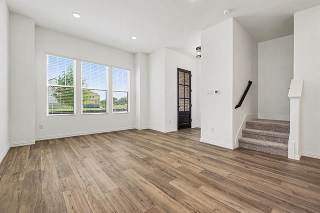 Photo - 901 Janwood Dr