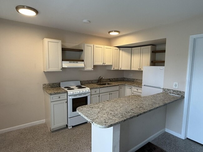 Photo - 1118 N H St Unit 7