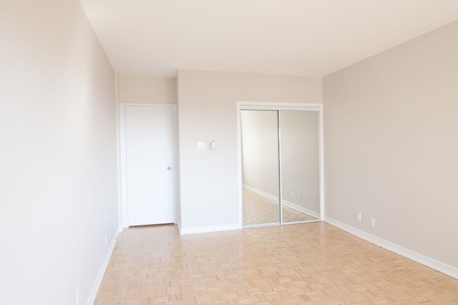 Photo - 4555 Av. Bonavista Unit 503