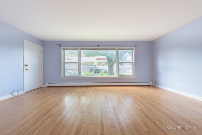 Photo - 5942 W Addison St Unit 1