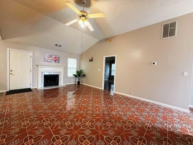 Photo - 5410 Twin Lakes Dr