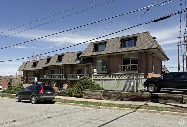 Varsity Townhouses - Varsity Townhouses