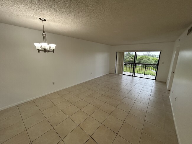 Photo - 10155 NW 9th St Cir Unit 405