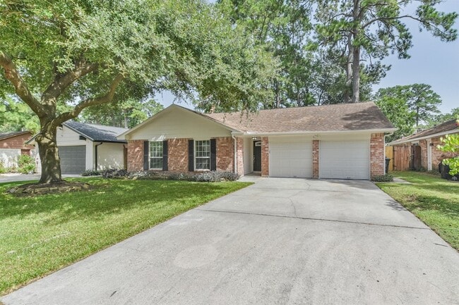 Photo - 9719 Halkirk St