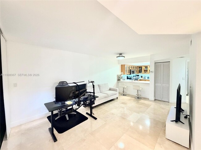Photo - 15405 N Miami Lakeway Unit 207