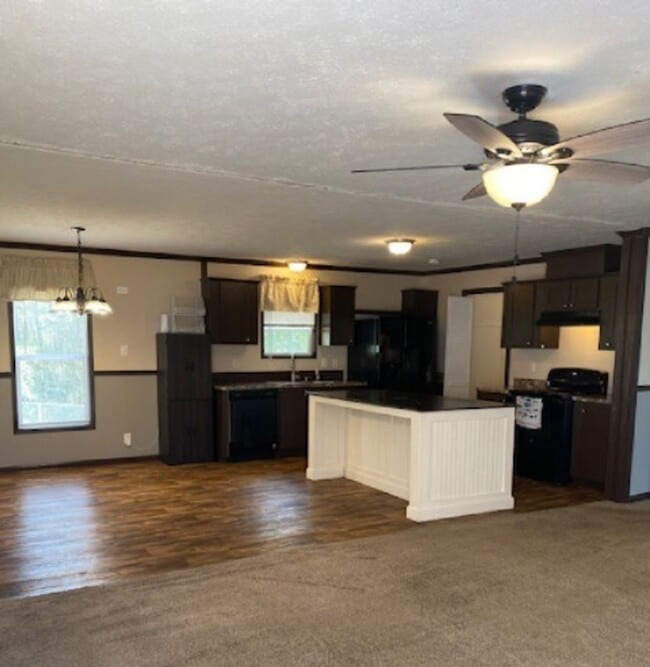 Photo - Three Bedroom Two Bath in Lee County, Phenix City, AL