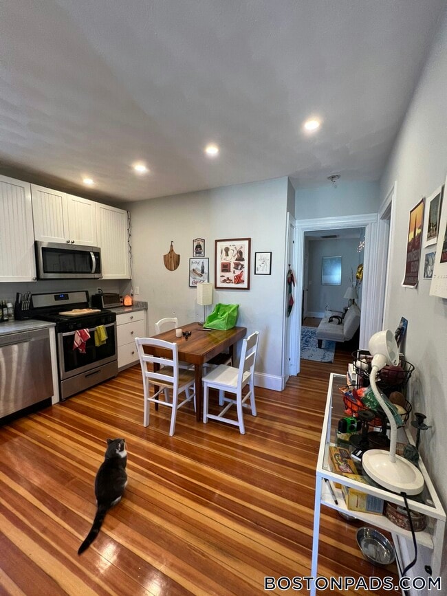 Photo - 305 Highland Ave Unit 3