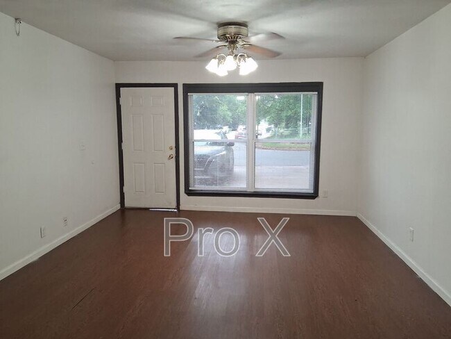 Photo - 217 E Adobe St Unit 217 E Adobe